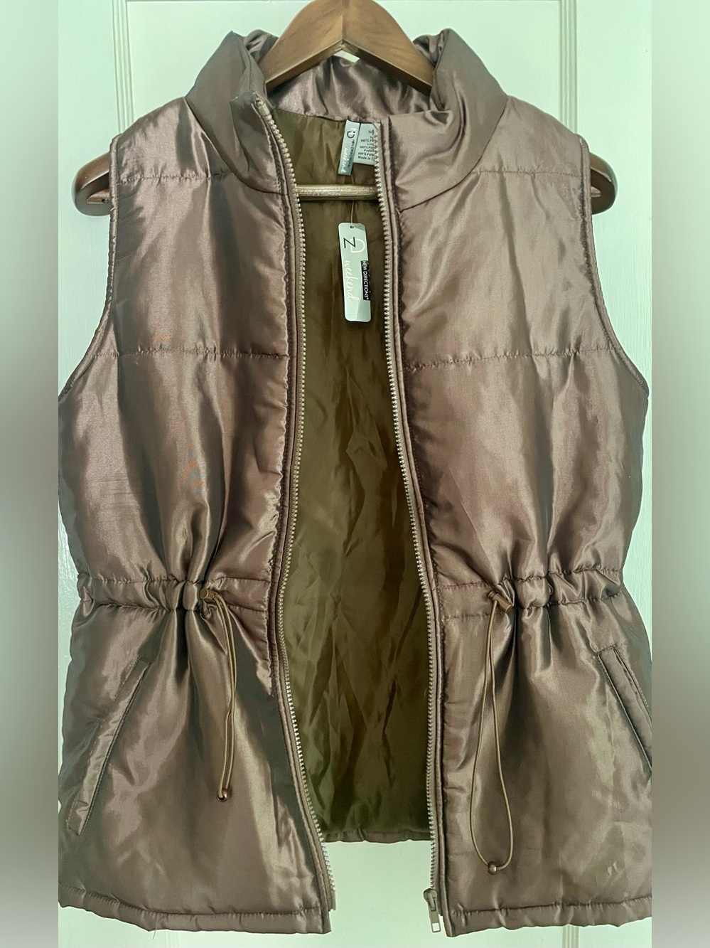 New Directions Metallic Bronze Brown Adjustable Cinch Puffer Vest Womens NWT